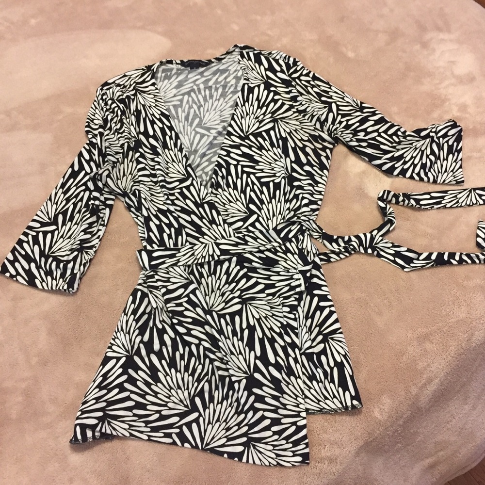 Banana Republic Wrap Top